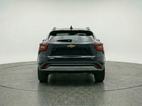 Used 2025 Chevrolet Trax LT image 7