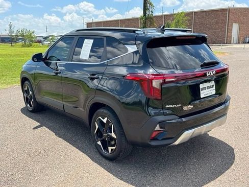 Used 2025 Kia Seltos EX w/ EX Sunroof Package AWD/4WD image 4