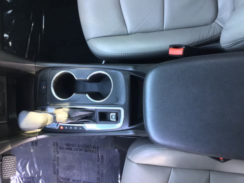 Used 2022 Chevrolet Equinox LT image 15