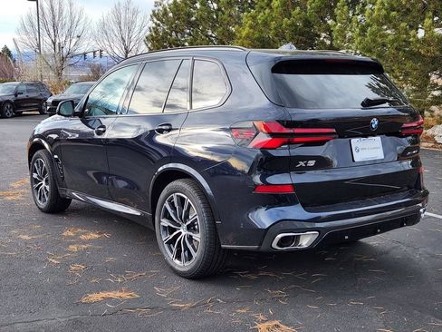 Used 2026 BMW X5 xDrive40i w/ M Sport Package AWD/4WD image 3