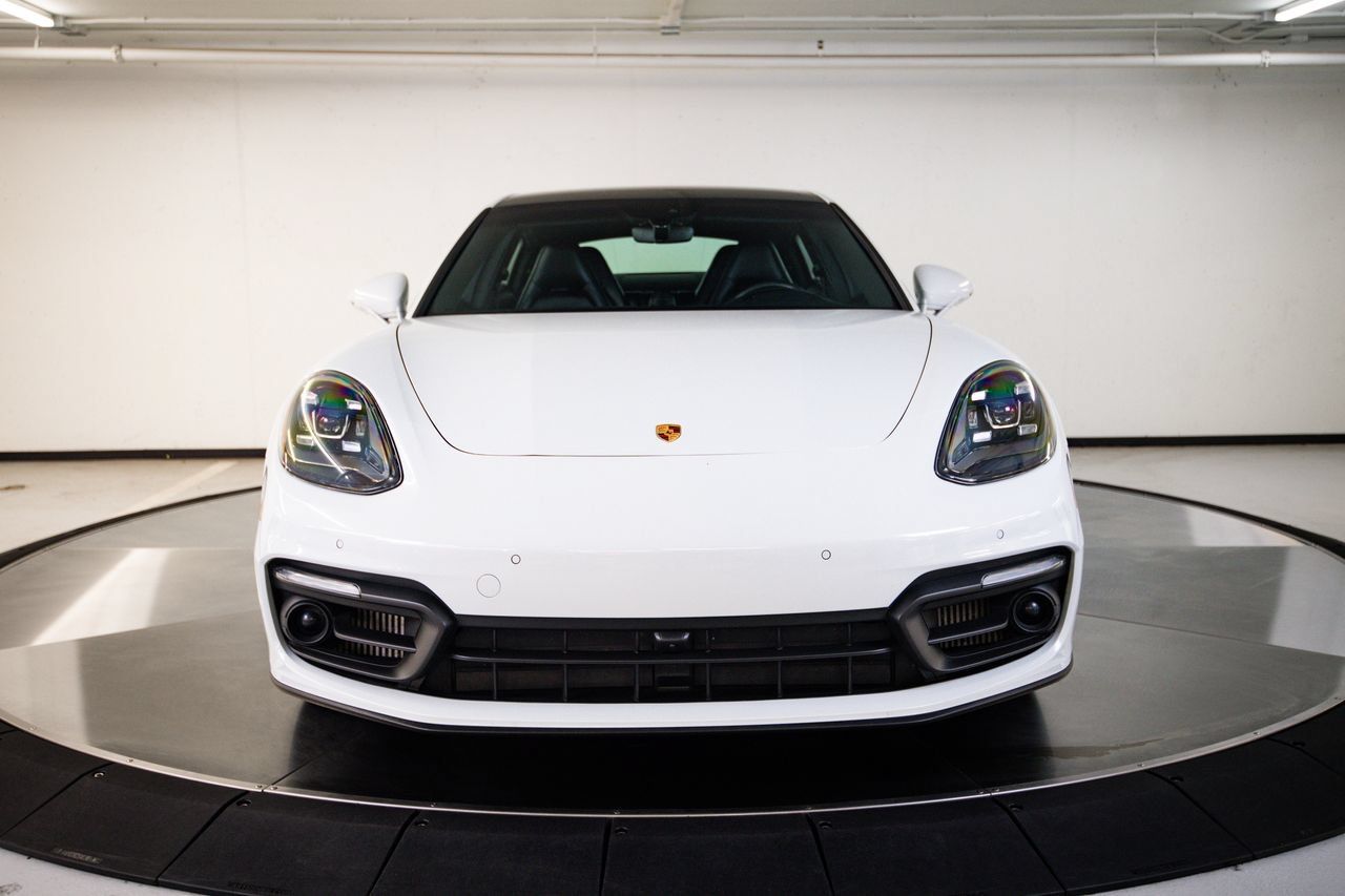 Certified 2023 Porsche Panamera image 10