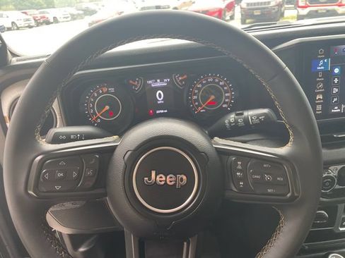 Used 2024 Jeep Wrangler Sport AWD/4WD image 21