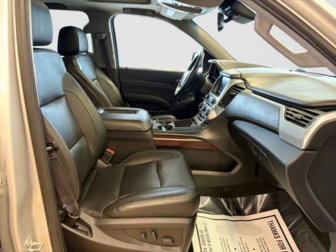 Used 2017 GMC Yukon SLT w/ Open Road Package image 19