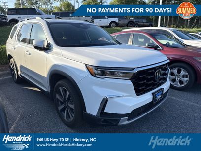Used 2025 Honda Pilot Touring