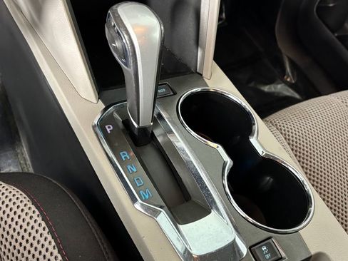 Used 2015 Chevrolet Equinox LT w/ Chrome Appearance Package image 22