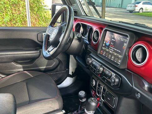 Certified 2022 Jeep Wrangler Unlimited Rubicon image 32