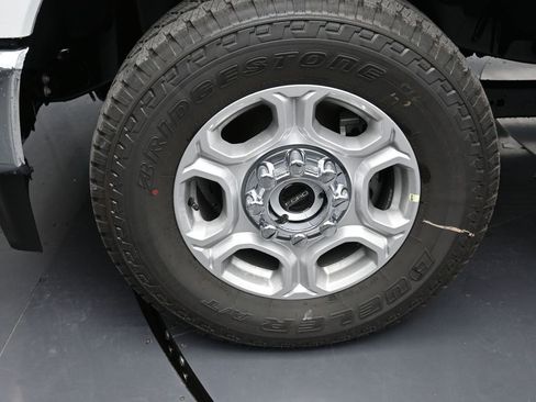 New 2026 Ford F350 XLT image 14