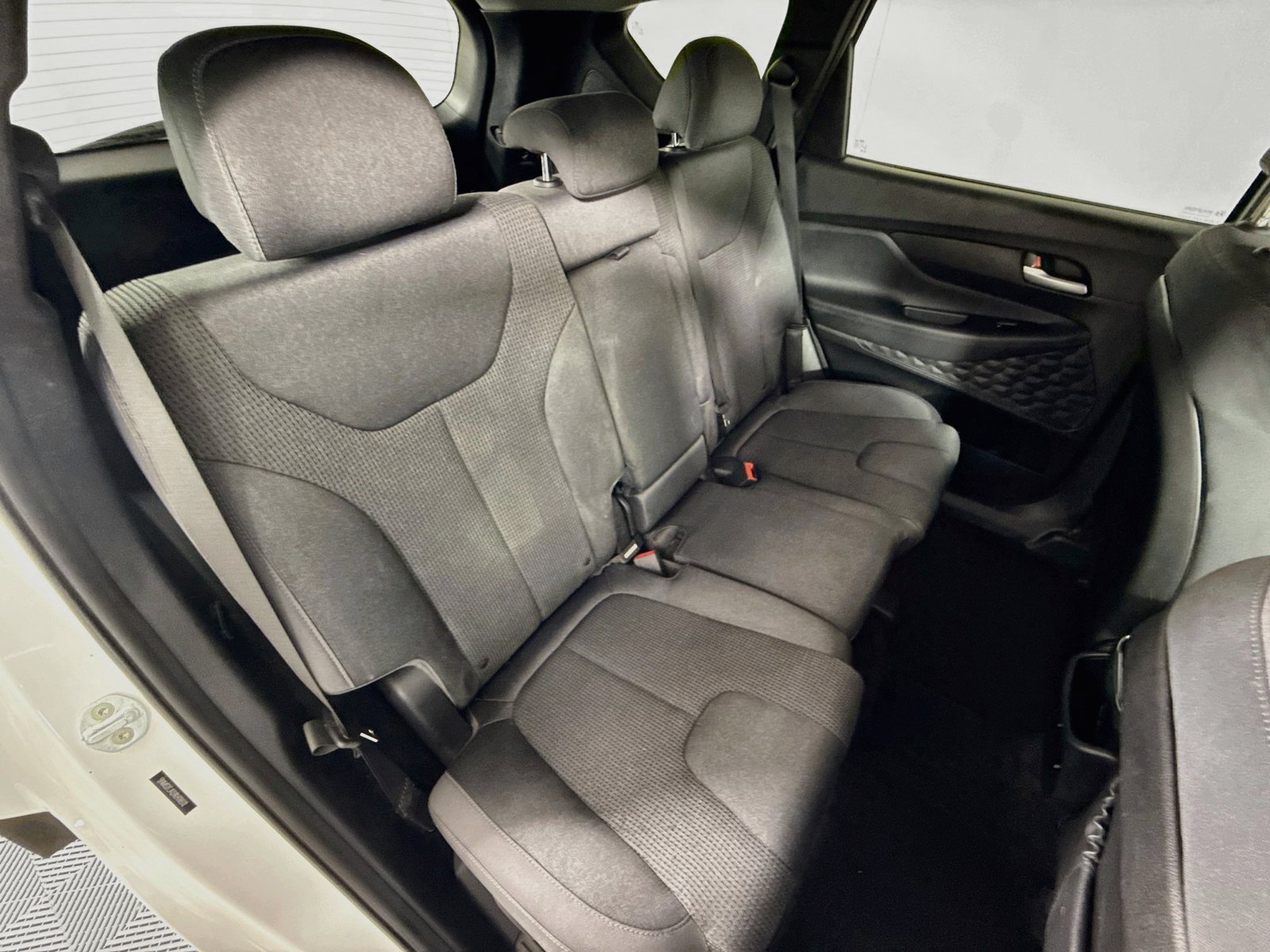 Used 2019 Hyundai Santa Fe SE AWD/4WD image 25