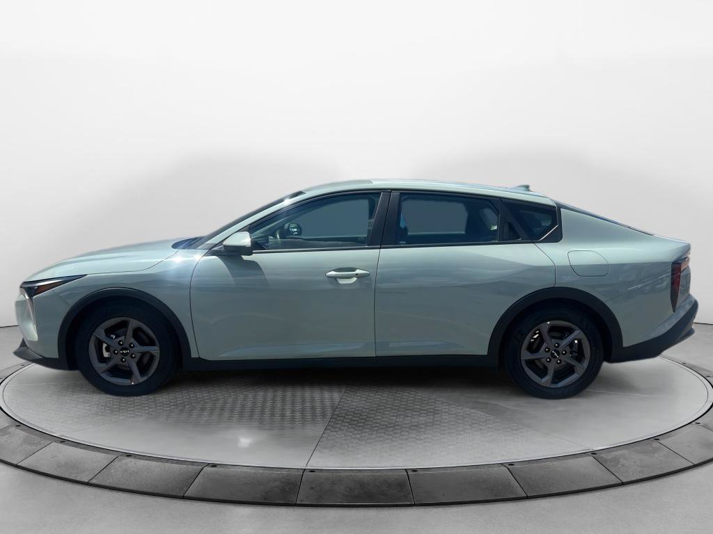 Used 2025 Kia K4 FWD image 6