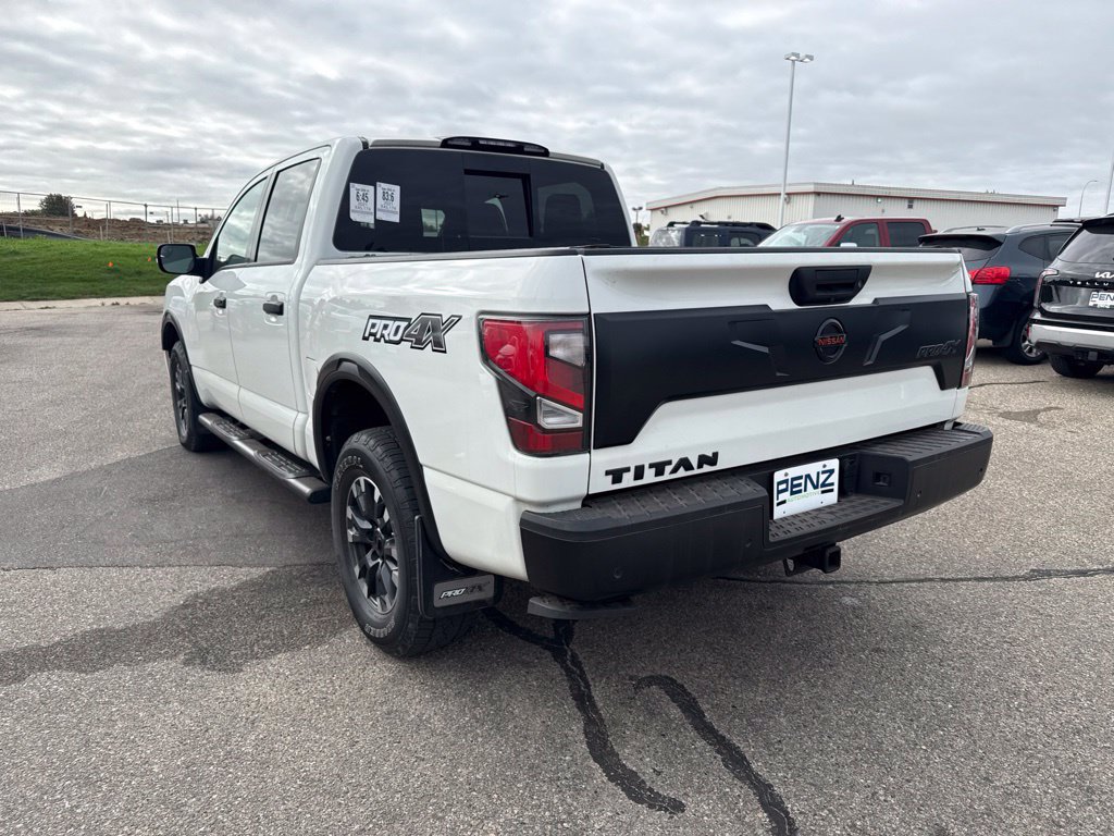 Used 2021 Nissan Titan PRO-4X AWD/4WD image 5