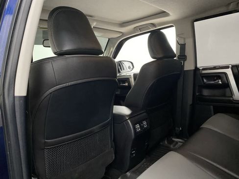 Used 2016 Toyota 4Runner SR5 Premium image 14