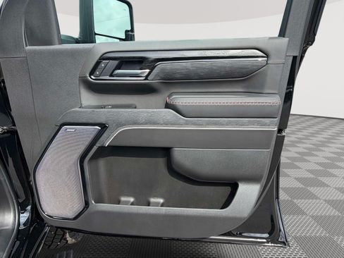 Used 2026 GMC Sierra 2500 AT4X AWD/4WD image 31
