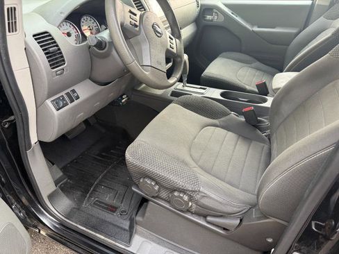 Used 2019 Nissan Frontier Desert Runner image 13