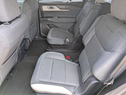 New 2026 Ford Explorer Active RWD image 14