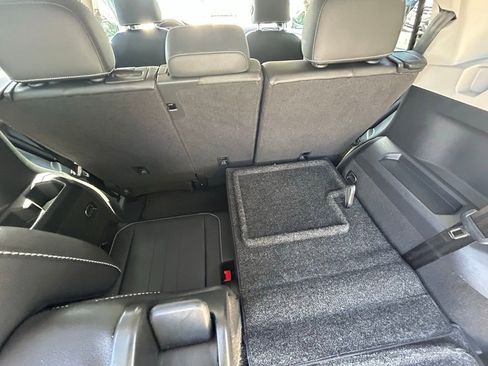 Used 2022 Volkswagen Tiguan SE image 42