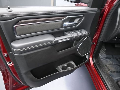 Used 2025 RAM 1500 Laramie image 15