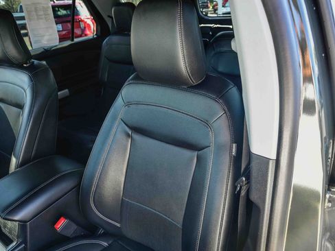 Used 2022 Ford Explorer Limited w/ Hybrid Equipment Group 310A image 19