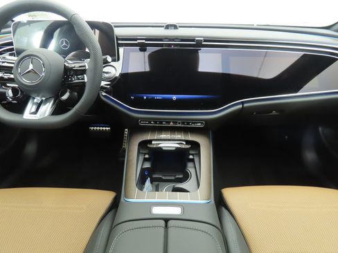 New 2026 Mercedes-Benz E 53 AMG e 4MATIC Sedan image 13