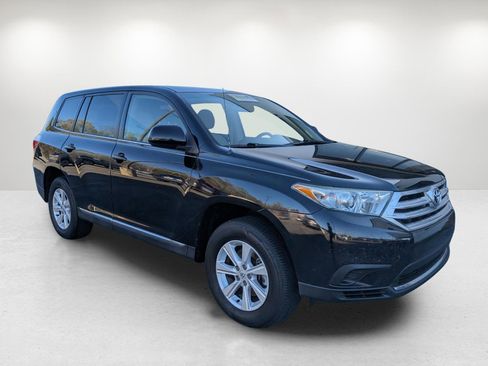 Used 2011 Toyota Highlander 2WD image 3