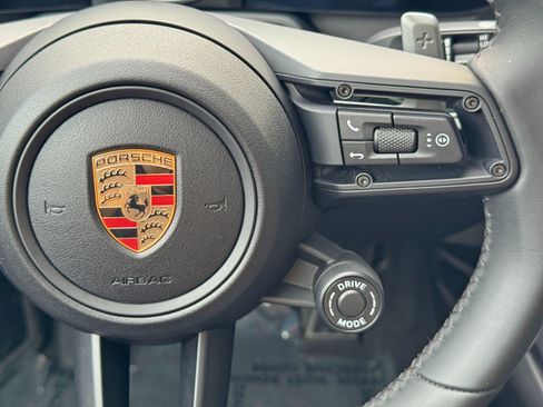 Used 2024 Porsche 911 Carrera T RWD image 22