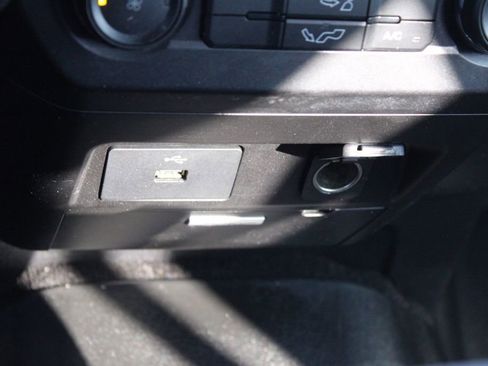 Used 2018 Ford F150 XLT image 37