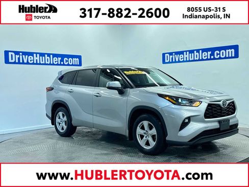 Used 2024 Toyota RAV4 LE image 1