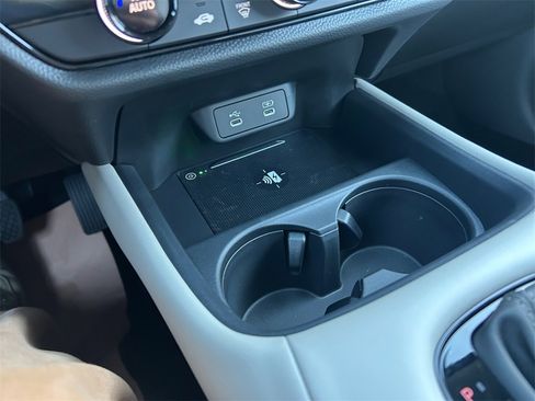 New 2026 Honda HR-V LX image 25