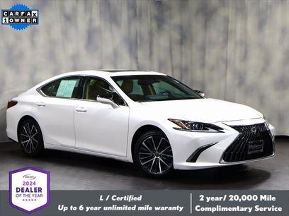 Certified 2025 Lexus ES 350 w/ Premium Package