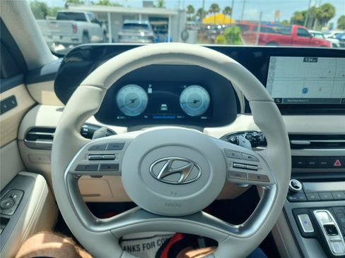 Used 2024 Hyundai Palisade Limited FWD image 33