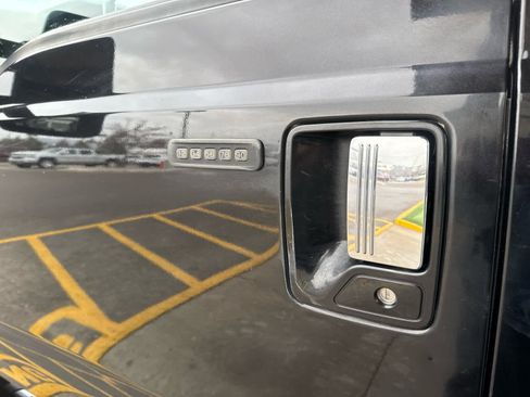 Used 2015 Ford F350 Platinum w/ FX4 Off-Road Package image 10