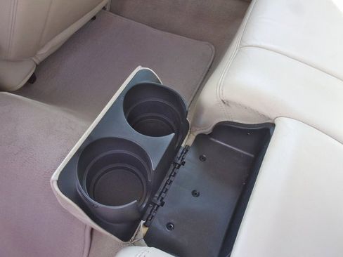 Used 2006 Lincoln Town Car Executive L image 20