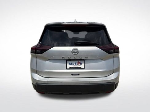 Used 2025 Nissan Rogue SV FWD image 5