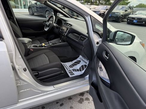 Used 2024 Nissan Leaf SV Plus FWD image 12