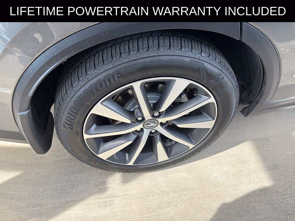 Used 2026 Acura MDX w/ Technology Package FWD image 12