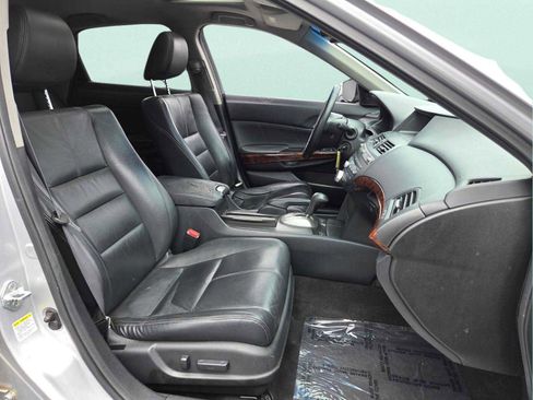 Used 2010 Honda Crosstour EX-L image 22