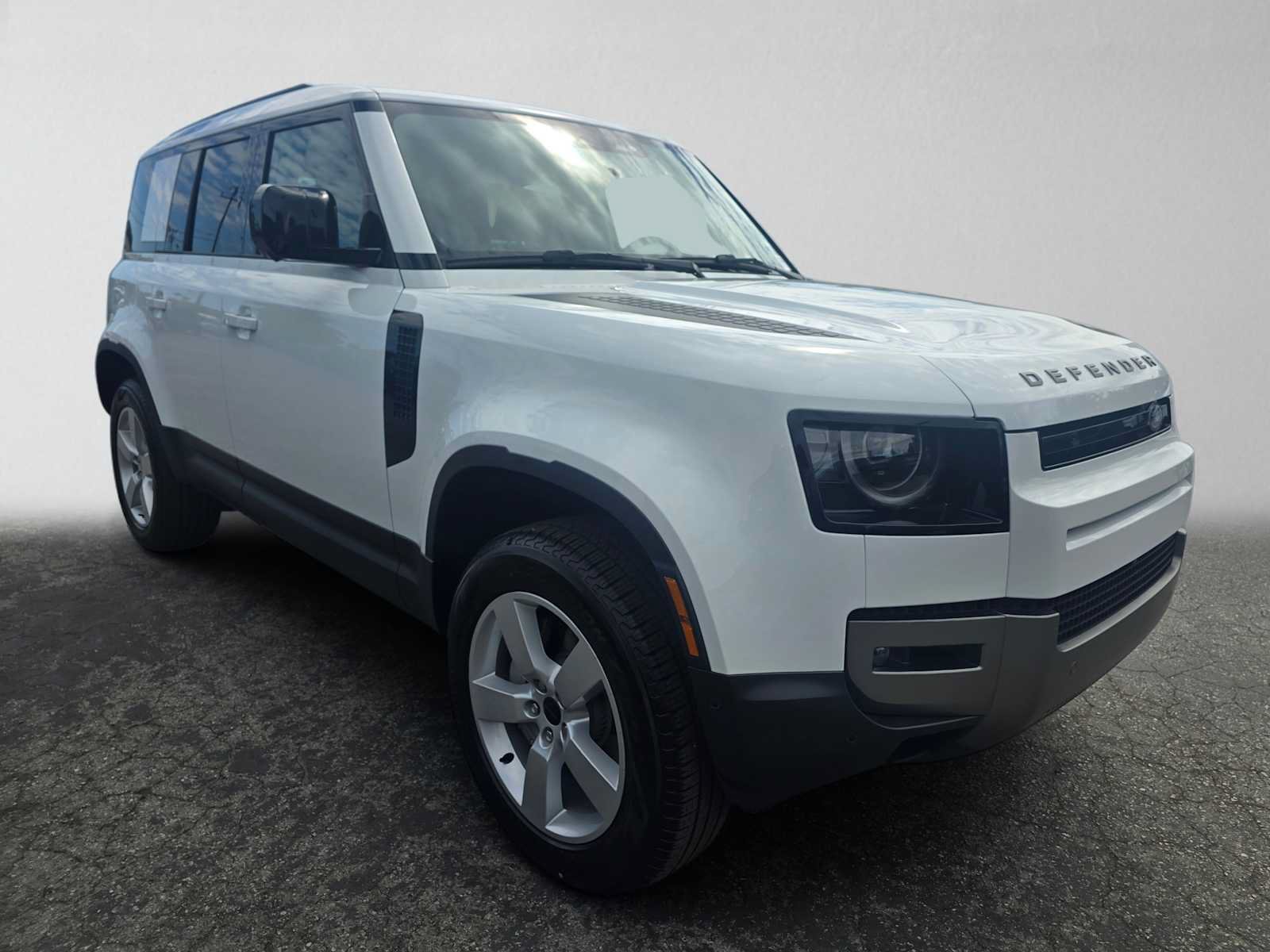 New 2026 Land Rover Defender 110 S AWD/4WD image 7