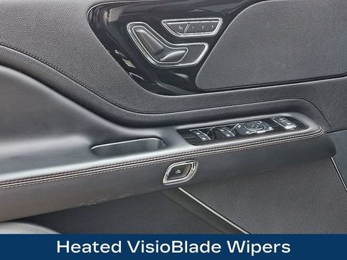 Used 2023 Lincoln Aviator AWD w/ Premium Package image 22