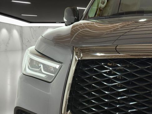 Used 2023 INFINITI QX80 Premium Select w/ All-Season Package image 10