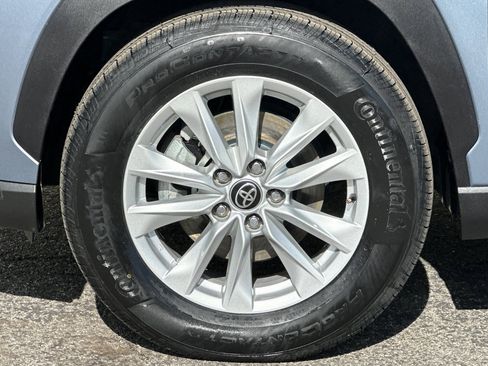 Used 2022 Toyota Corolla Cross LE image 36