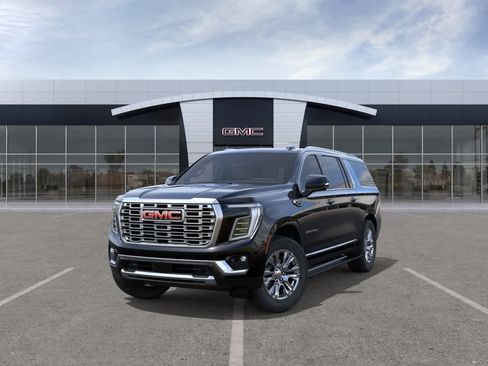 New 2026 GMC Yukon XL Denali w/ Sun & Power Step Package AWD/4WD image 8