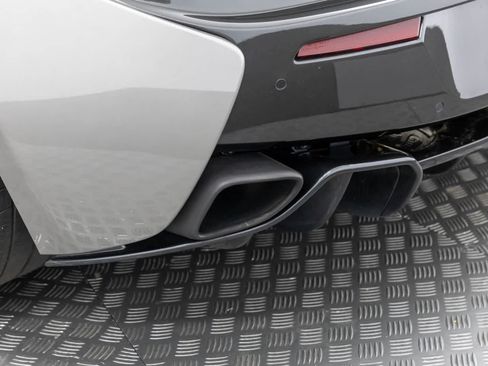 Used 2017 McLaren 570S Coupe RWD image 44