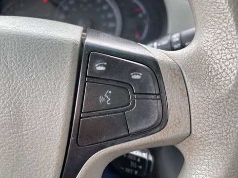 Used 2012 Toyota Sienna LE image 20