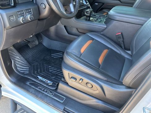 Used 2024 GMC Sierra 1500 AT4 w/ Technology Package image 28