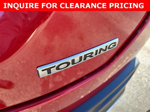 New 2025 Honda Pilot Touring image 6