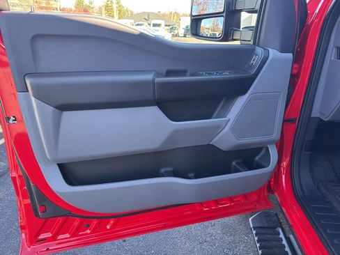 New 2026 Ford F350 XL w/ XL Chrome Package image 9