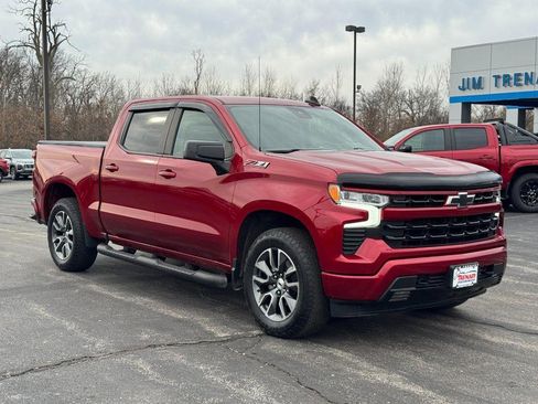Used 2023 Chevrolet Silverado 1500 RST w/ Z71 Off-Road Package image 2