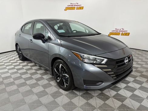 New 2025 Nissan Versa SR w/ Trunk Package image 9