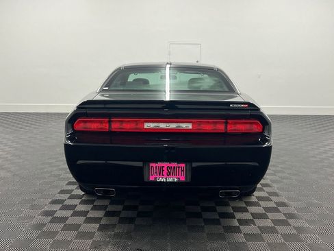 Used 2012 Dodge Challenger SRT8 image 9