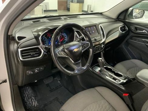 Used 2020 Chevrolet Equinox LT w/ Driver Convenience Package FWD image 26