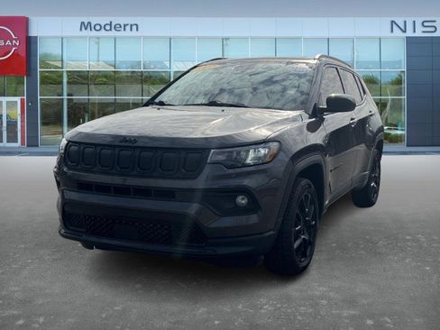 Used 2022 Jeep Compass Altitude image 1